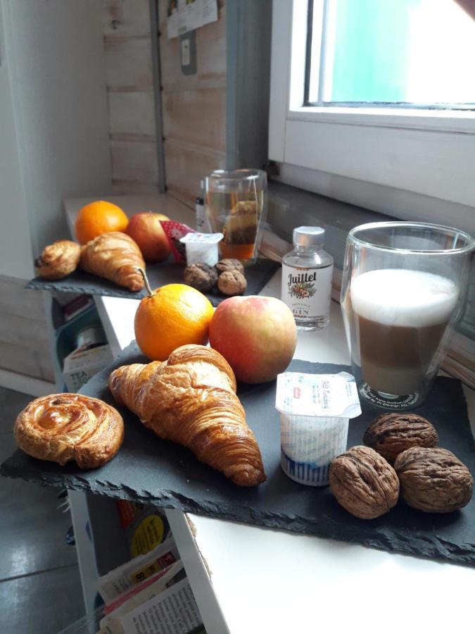 Logement De Charme Coinches Eksteriør billede